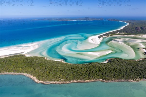 Whitehaven Beach and Hill Inlet river meanders