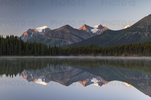 Herbert Lake at sunrise