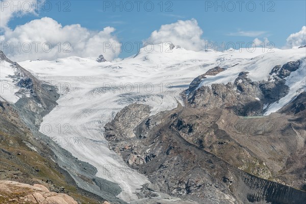 Glacier tongue