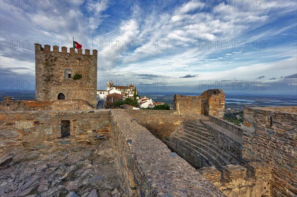 Castelo de Monsaraz with village