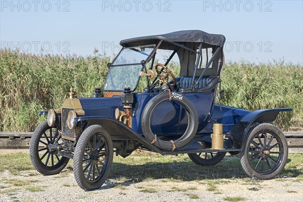 Vintage car