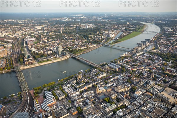 Cologne Old Town am Rhein