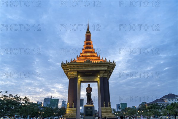 Statue of King Norodom Sihanouk