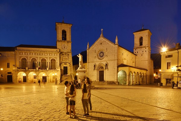 Palazzo Comunale and Basilica di San Benedetto