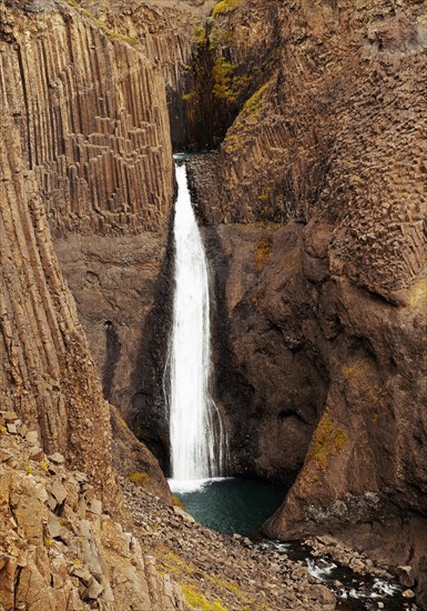 Litlanesfoss waterfall at Hengifoss