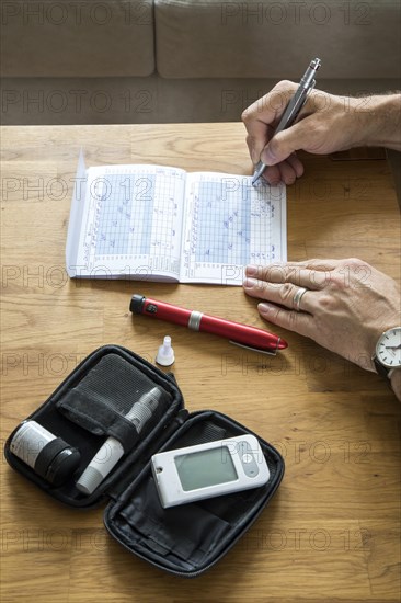 Diabetics keep his blood sugar diary