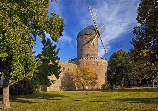 Kempener city mill with ramparts