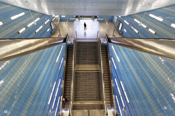Uberseequartier U-Bahn station
