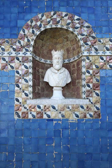 Gallery with royal bust