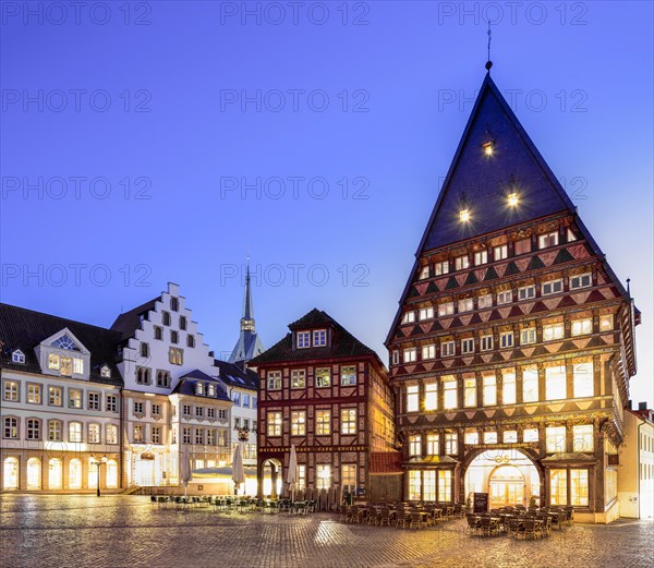 Backeramtshaus and Knochenhaueramtshaus at the market place