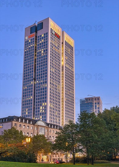 OpernTurm
