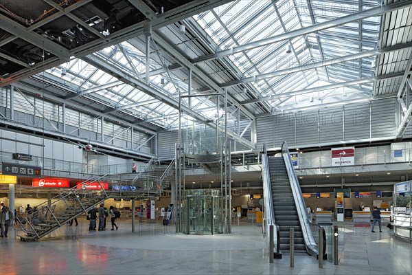 Albrecht Durer airport