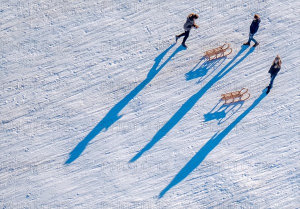 Sledders near Monastery Oelinghausen