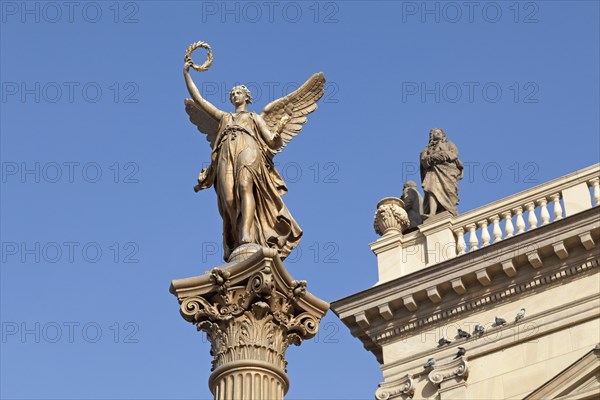 Statue