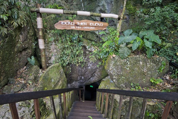 Entrance to dripstone cave