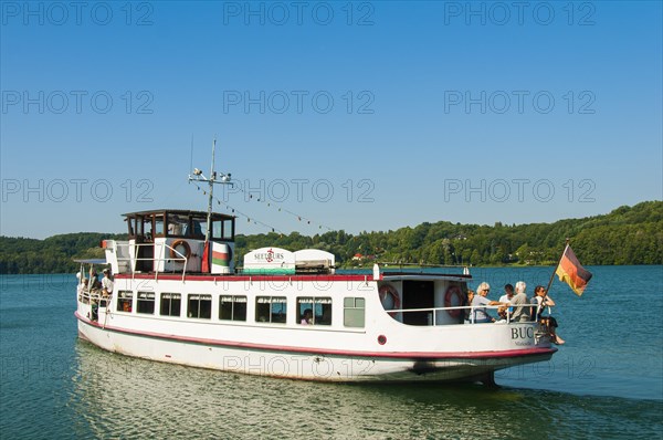 Excursion boat on Lake Schermutzelsee