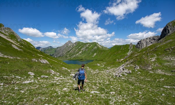 Hiker on hiking trail Jubilaumsweg