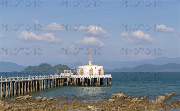 Buddhist pier temple