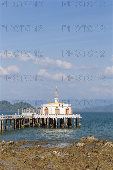 Buddhist pier temple