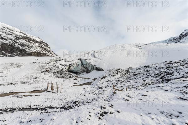Glacier snout