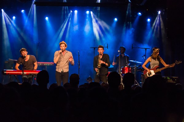 The Swiss dialect band Les Touristes live in the Schuur Luzern