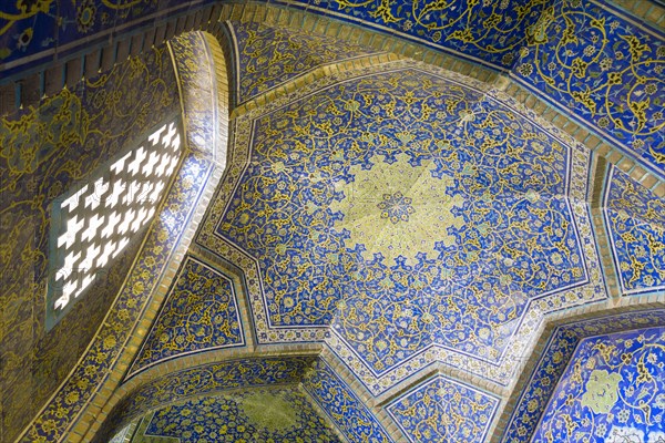 Sheikh Lotfollah mosque