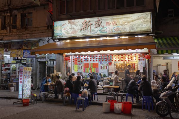 Outdoor restaurant at the Temple Street Night Market