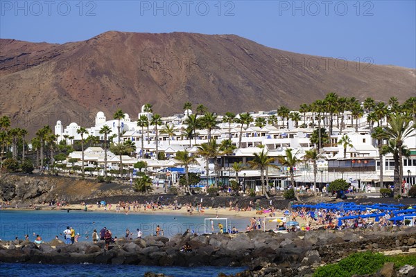 Beach Playa Flamingo off volcano Montana Roja