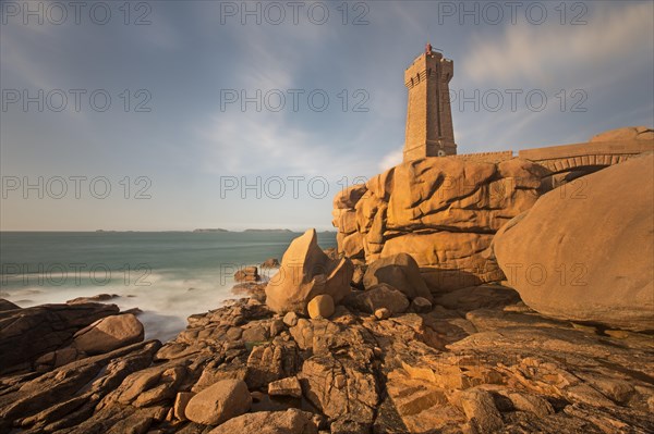 Lighthouse Men Ruz