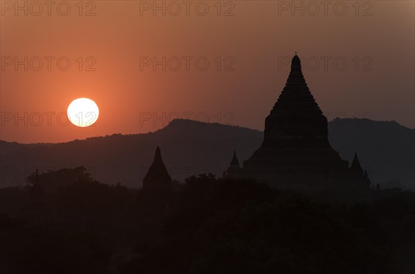 Sunset over Mingalazedi