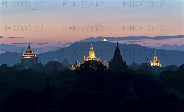 View of Thatbyinnyu temple