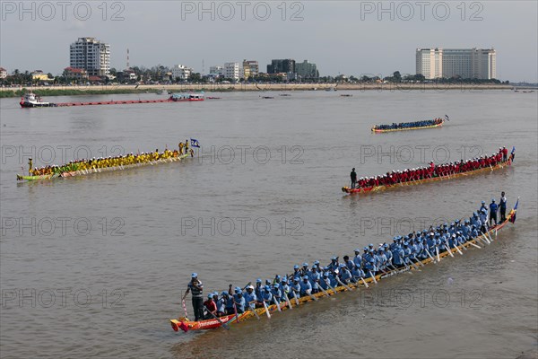 Dragonboats at Bon Om Touk Water Festival on Tonle Sap River