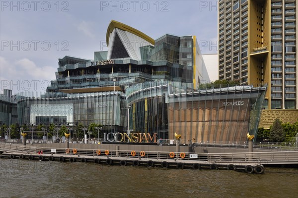 Iconsiam Shopping Centre on Chayo Phraya River