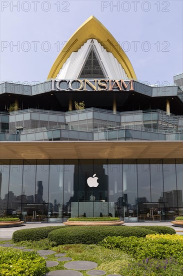 Iconsiam Shopping Centre on Chayo Phraya River
