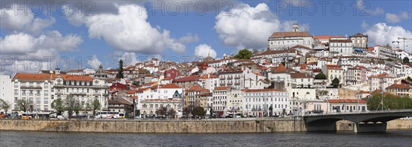 Historic centre with river Mondego