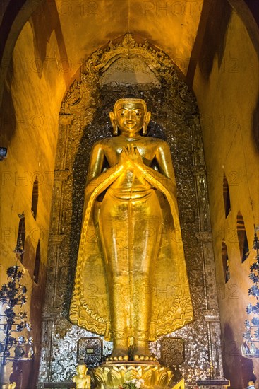 Giant Golden Buddha in Ananda Pahto Temple