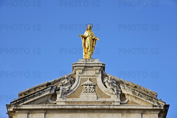 Figure of St Mary on the Basilica of Santa Maria degli Angeli