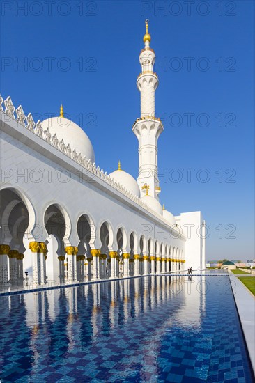 Arcades in the Sheikh Zayed Mosque