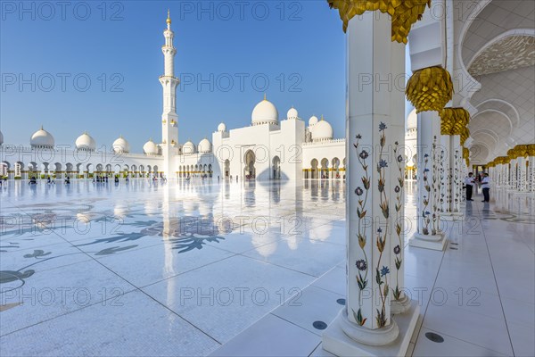 Courtyard of the Sheikh Zayed Mosque