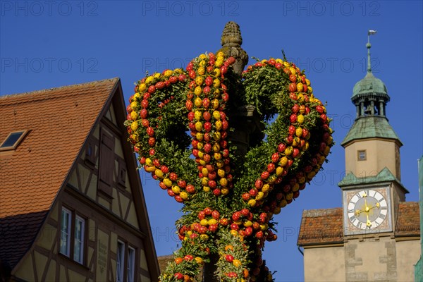 Easter Fountain at Roderbogen