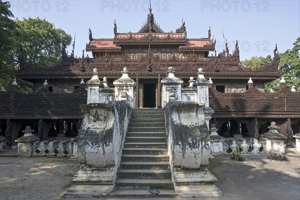 Shwenandaw Monastery