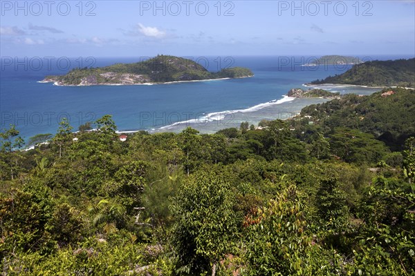 Views of coast and sea at Port Glaud