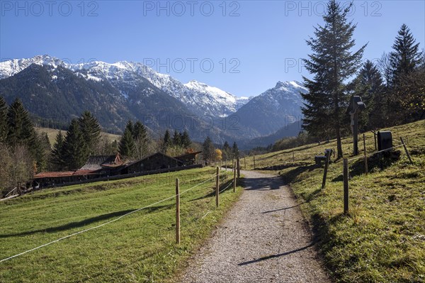 Dirt road and Kutschenmuseum Hinterstein carriage museum