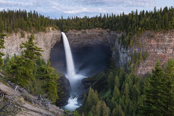 Helmcken Falls