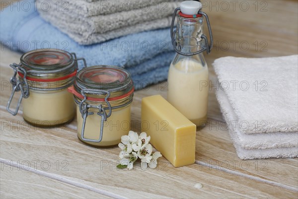 Soap piece with terry towels