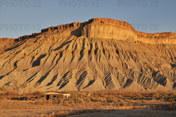 Caineville Mesa at Utah Highway 24