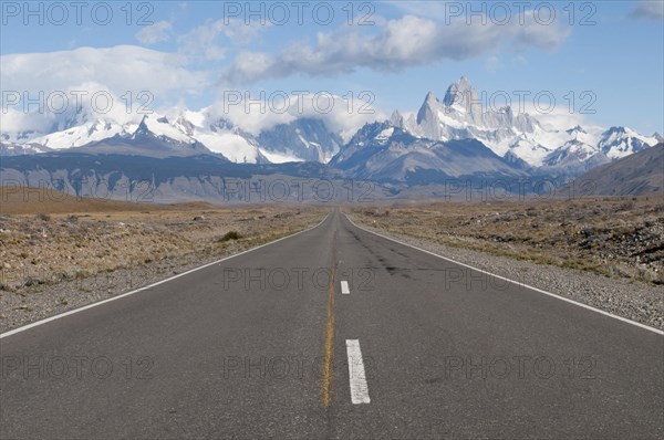 Road to Mount Fitz Roy