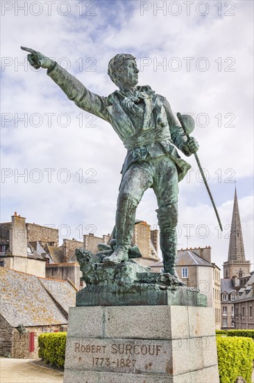 Statue of Robert Surcouf