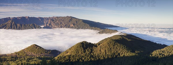 Cumbre Nueva and Cumbre Vieja