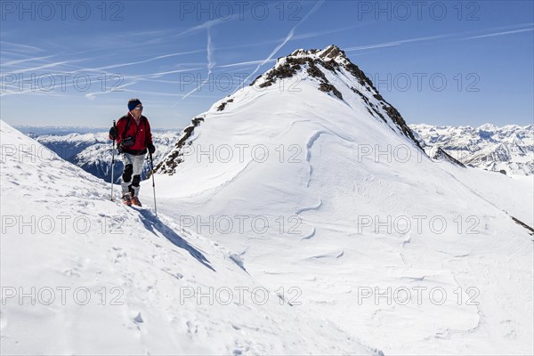 Ski tourer